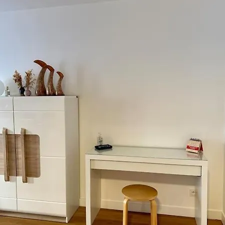 Appartement 2 Pieces 57M2 Terrasse Sur Cour Proche Paris Porte Maillot Levallois-Perret Exterior photo