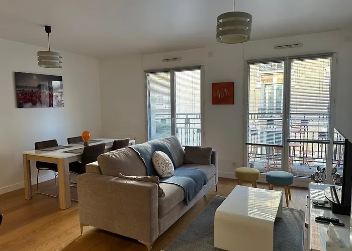 Appartement 2 Pieces 57M2 Terrasse Sur Cour Proche Paris Porte Maillot